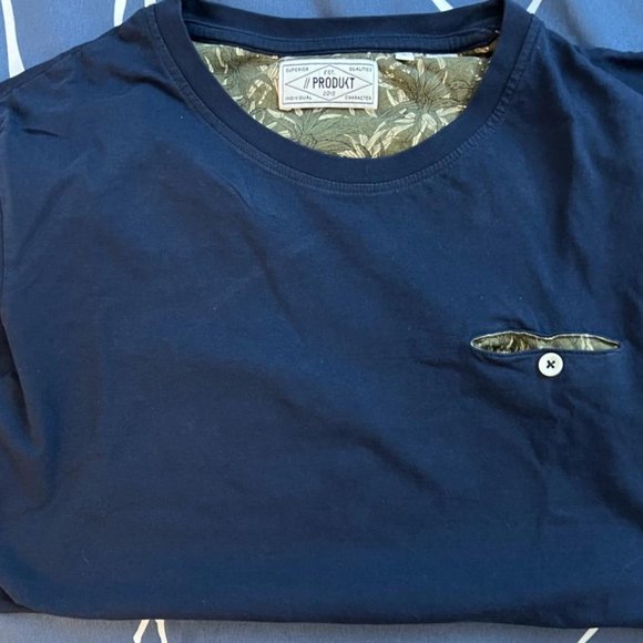 2 Produkt Tees - Picture 4 of 4